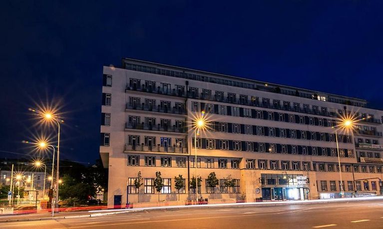 akcent hotel praha 5